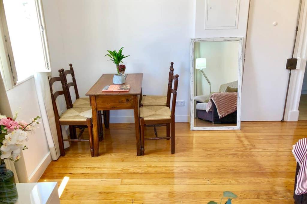 32 3 - Lisbon City Life Private Apartment, Bairro Alto Buitenkant foto