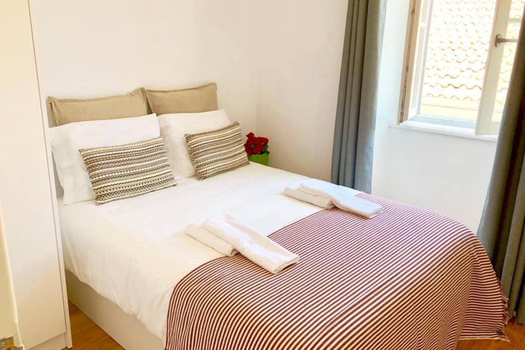 32 3 - Lisbon City Life Private Apartment, Bairro Alto Buitenkant foto