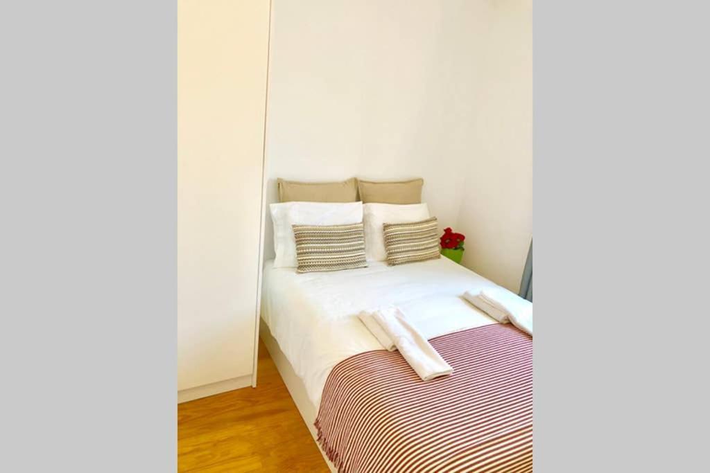 32 3 - Lisbon City Life Private Apartment, Bairro Alto Buitenkant foto